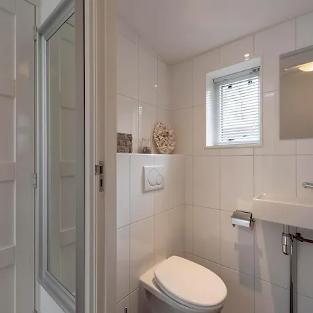 In Sint Maartenszee Near Hébergement de vacances Sint Maartensvlotbrug