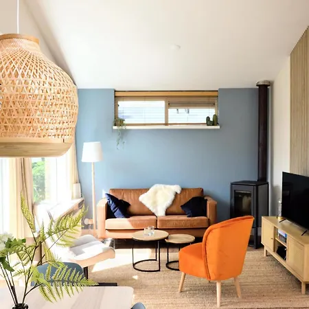 Stylish At Duinland Park With Patio Sint Maartensvlotbrug